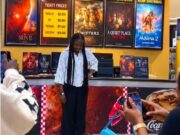 He Didn’t Just Kneel… He Went All the Way Down to propose to her