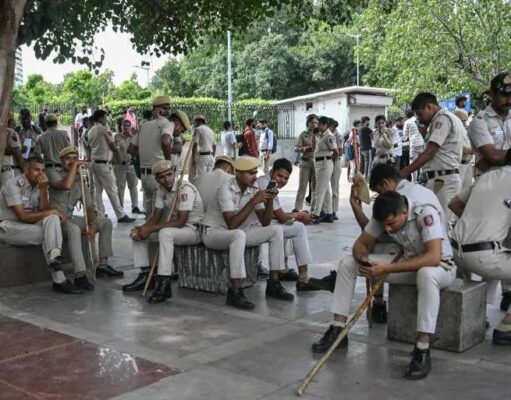 India Cracks Down Ahead of ‘Cockroach Party’ Rally as Protesters Demand Election Chief’s Resignation